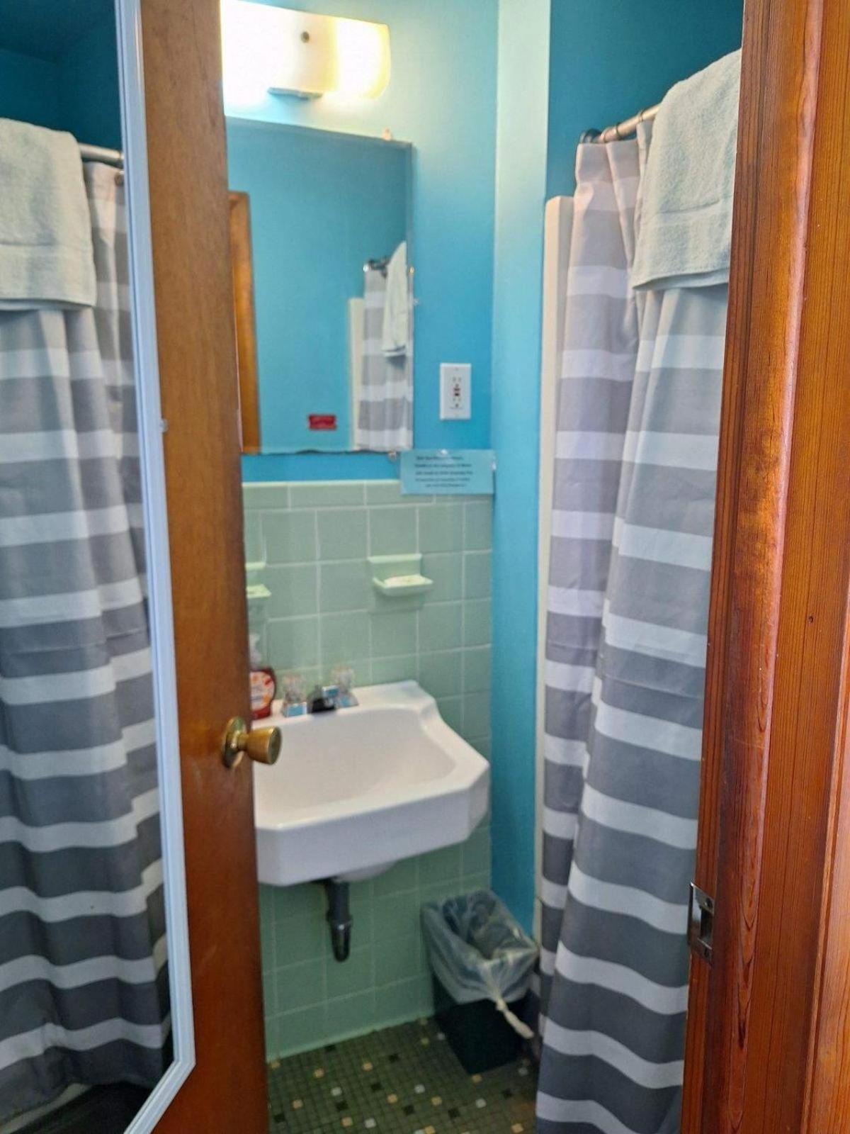 Lake Point Motel Marblehead Extérieur photo